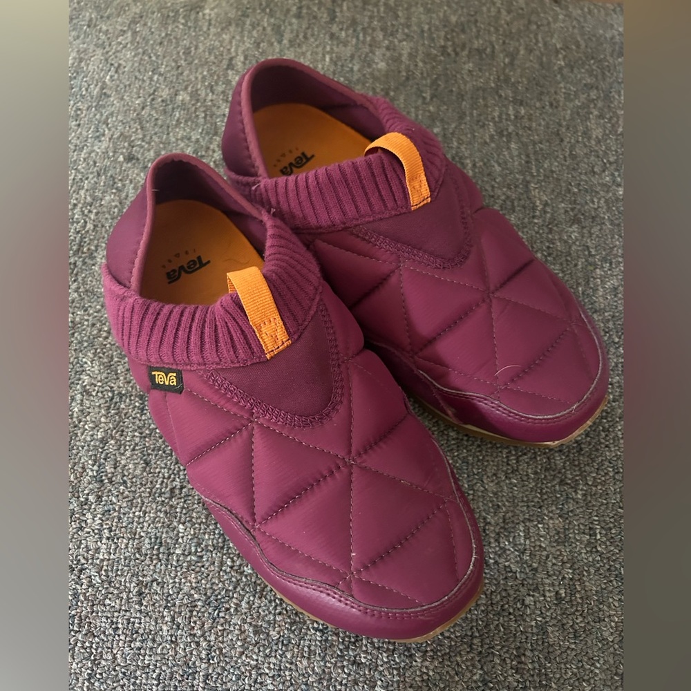Teva ReEmber shoes, size 8